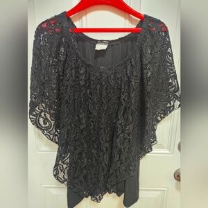 Women's 2x Flowy Lace Blouse